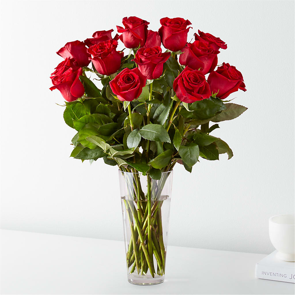 Long Stem Red Rose Bouquet – MAIN STREET FLORIST & GIFTS, Ridgefield CT