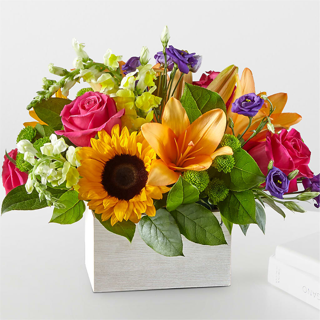 Best Day Box Bouquet – MAIN STREET FLORIST & GIFTS, Ridgefield CT