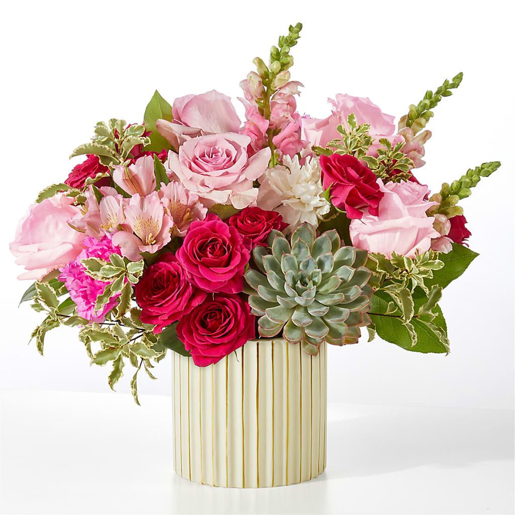 Magenta Musings Bouquet – MAIN STREET FLORIST & GIFTS, Ridgefield CT