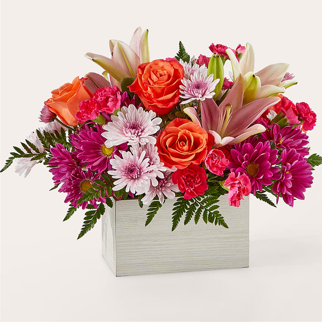 Light of My Life Box Bouquet – MAIN STREET FLORIST & GIFTS, Ridgefield CT