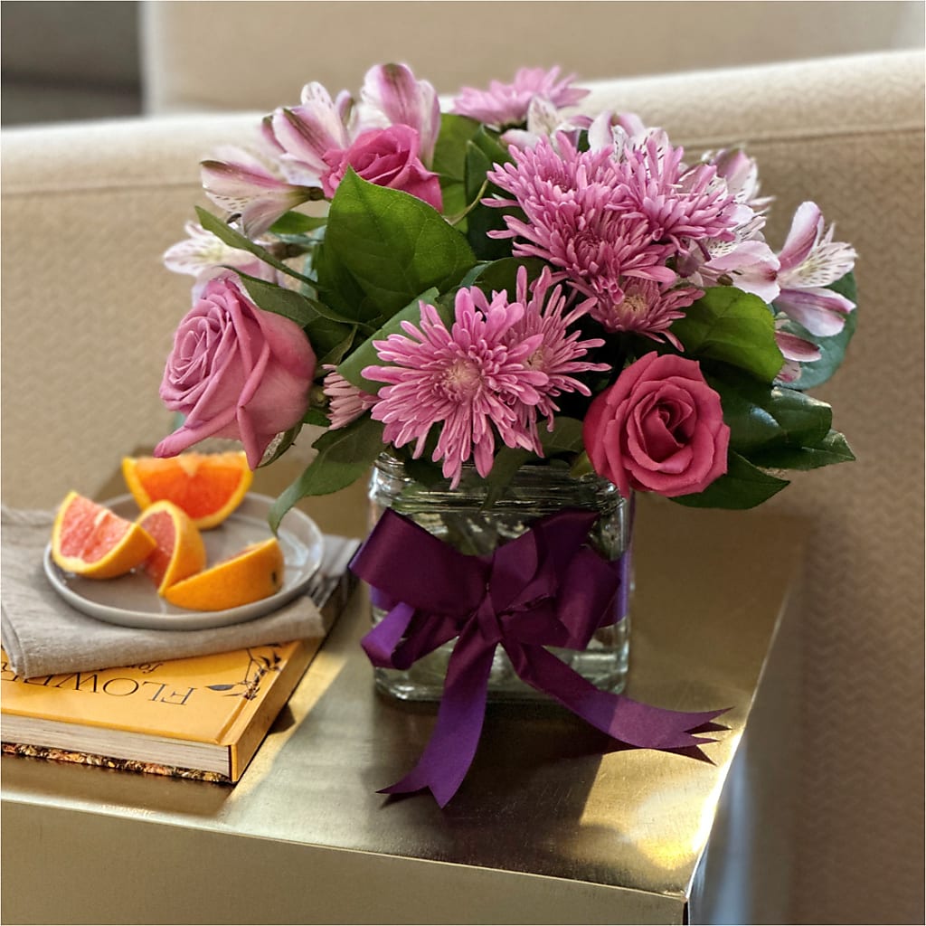 Sugarplum Bouquet – MAIN STREET FLORIST & GIFTS, Ridgefield CT