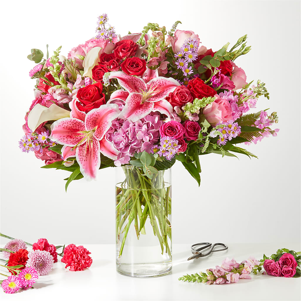 Swooning Over You - A Luxury Florist Original – MAIN STREET FLORIST & GIFTS, Ridgefield CT