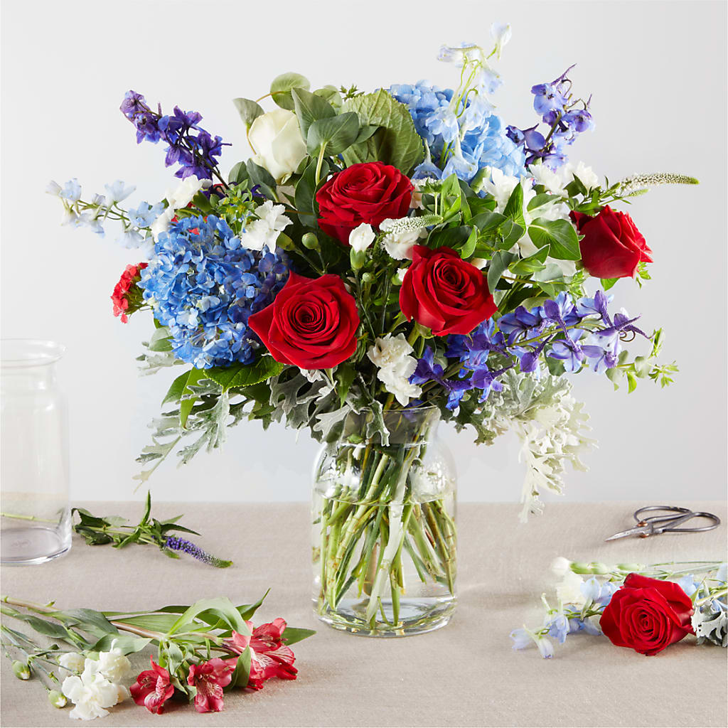 Star Spangled - A Florist Original – MAIN STREET FLORIST & GIFTS, Ridgefield CT