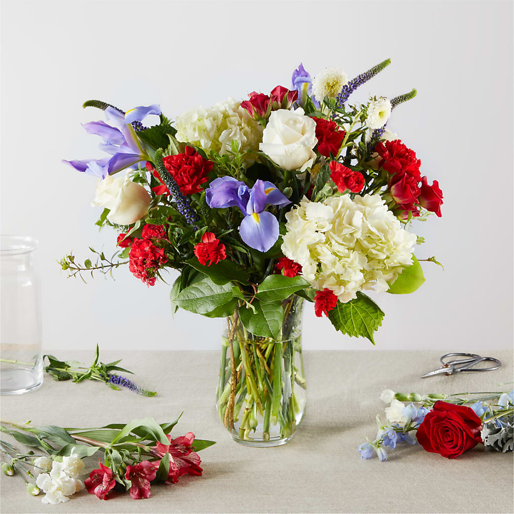 Star Spangled - A Florist Original – MAIN STREET FLORIST & GIFTS, Ridgefield CT
