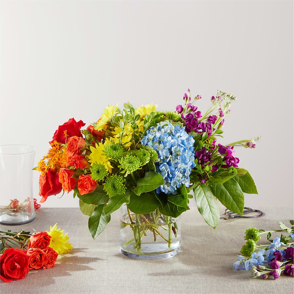 Summer Spectra - A Florist Original – MAIN STREET FLORIST & GIFTS, Ridgefield CT