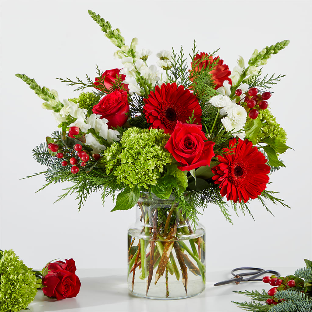 Merry Moment Bouquet – A Florist Original – MAIN STREET FLORIST & GIFTS, Ridgefield CT