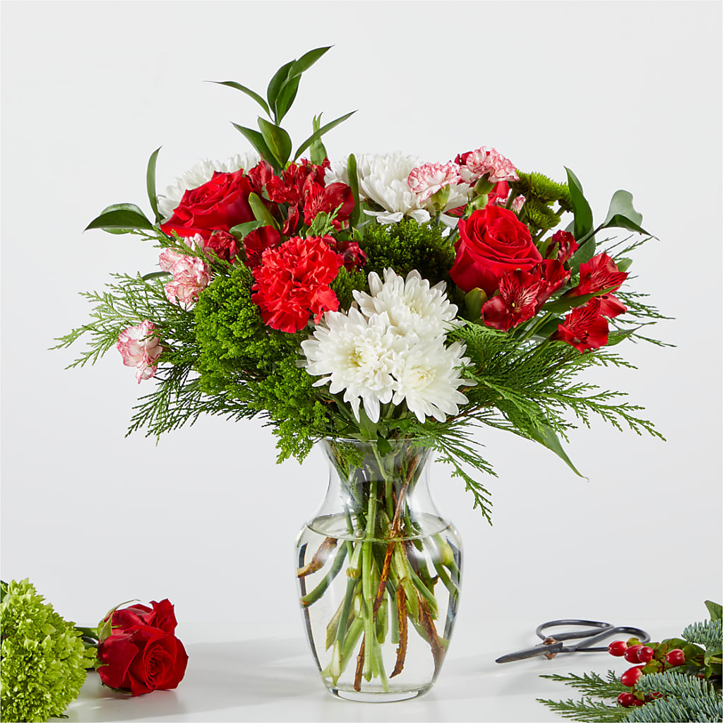 Merry Moment Bouquet – A Florist Original – MAIN STREET FLORIST & GIFTS, Ridgefield CT
