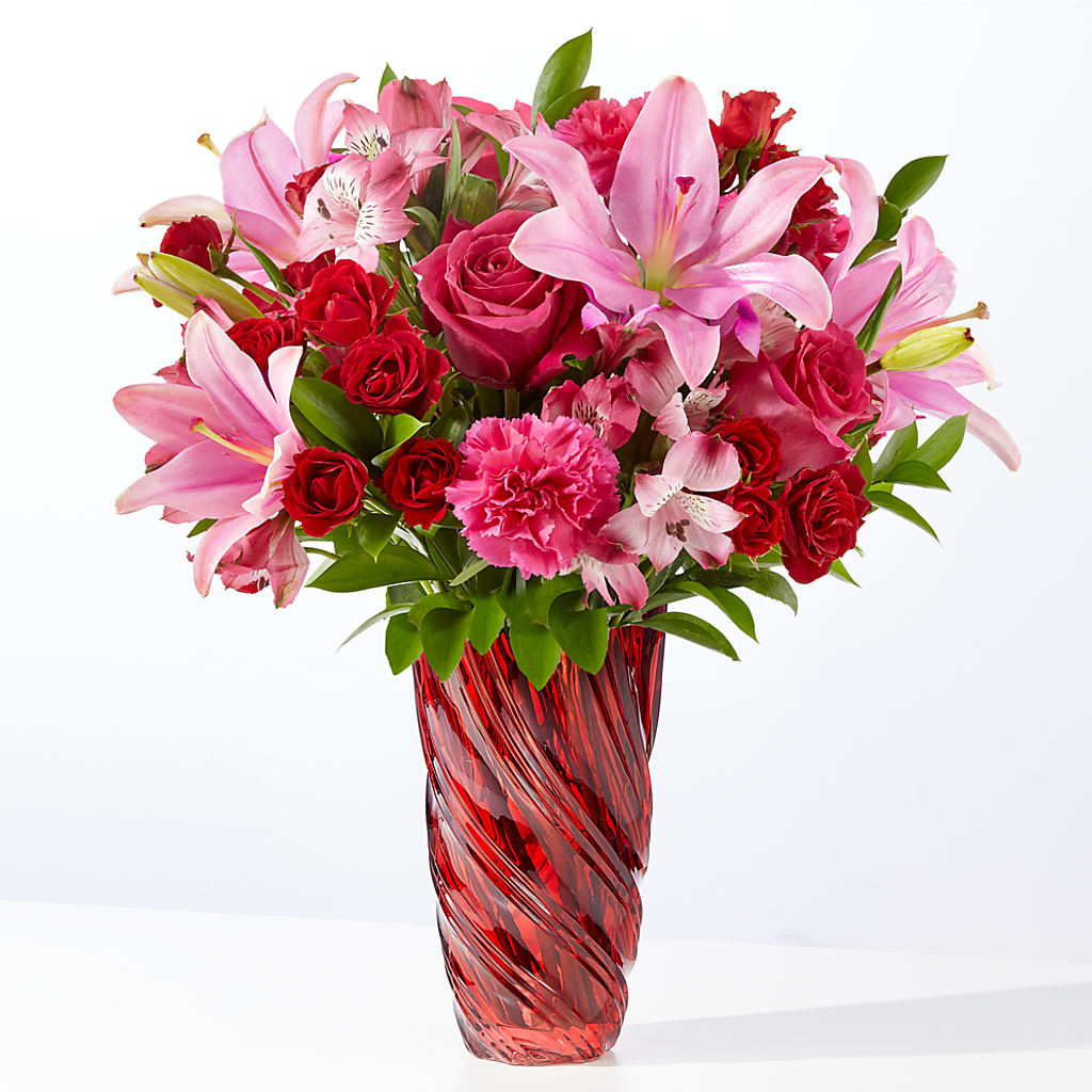In Love Bouquet with Luxe Swirl Vase – MAIN STREET FLORIST & GIFTS, Ridgefield CT
