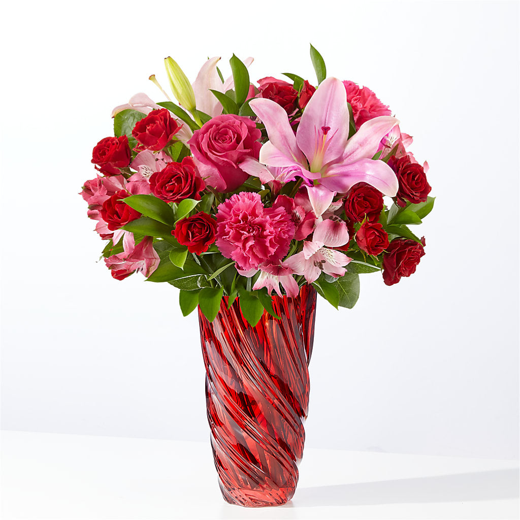 In Love Bouquet with Luxe Swirl Vase – MAIN STREET FLORIST & GIFTS, Ridgefield CT
