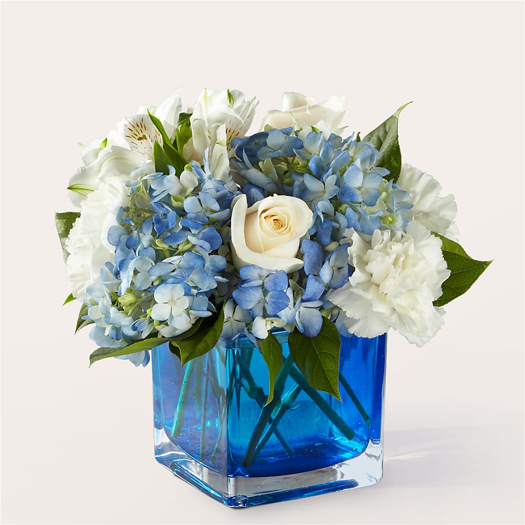 Soothing Waters Bouquet – MAIN STREET FLORIST & GIFTS, Ridgefield CT