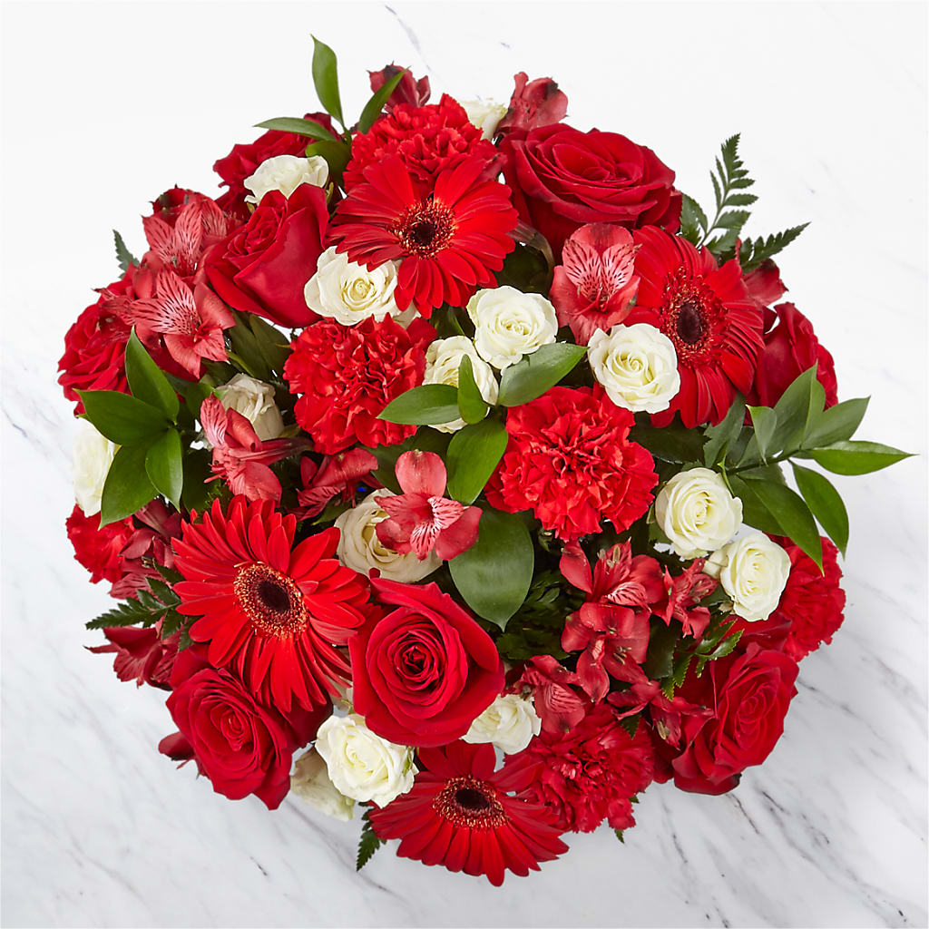 Hearts Embrace Bouquet – MAIN STREET FLORIST & GIFTS, Ridgefield CT