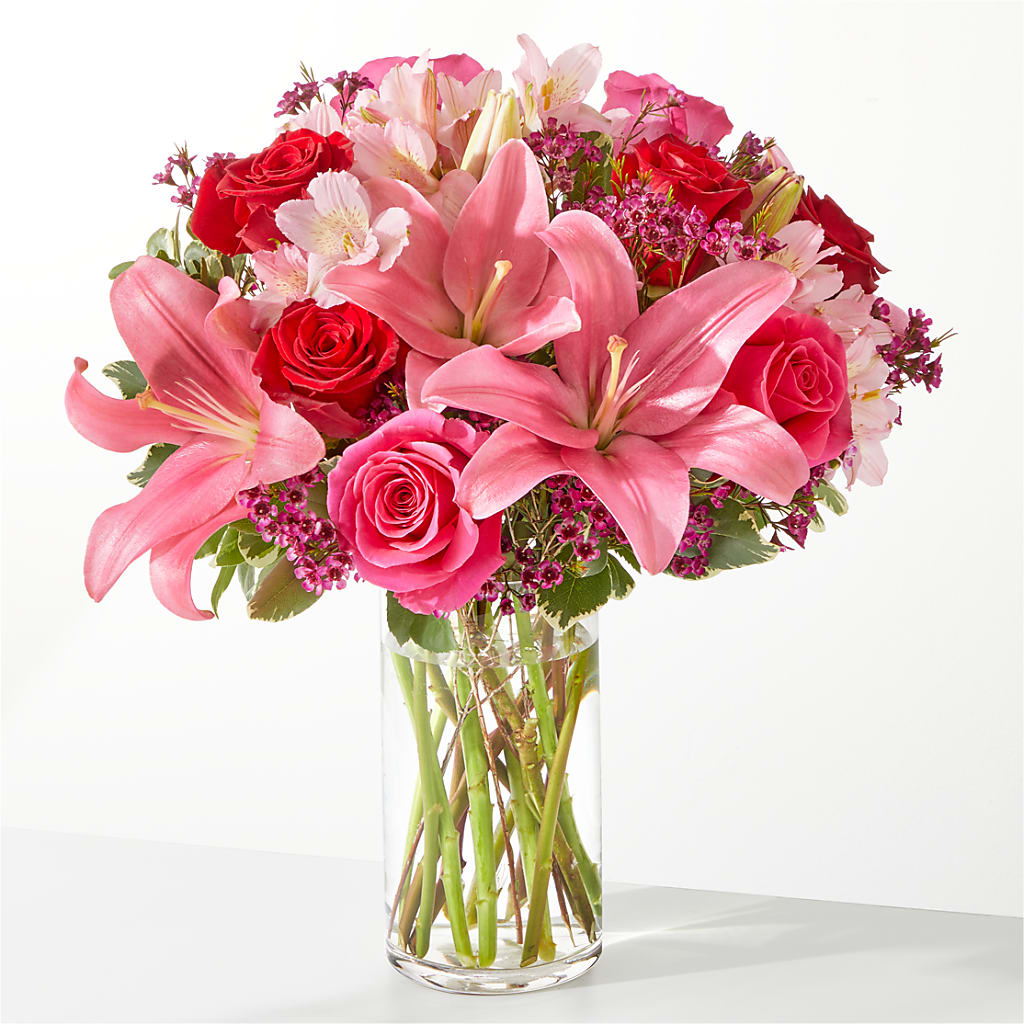 Lucky in Love Bouquet – MAIN STREET FLORIST & GIFTS, Ridgefield CT
