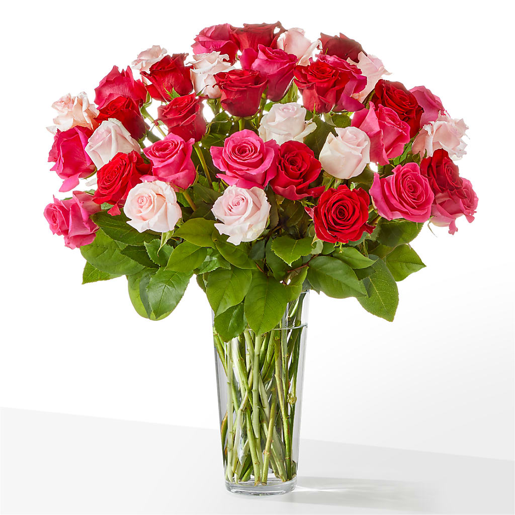 Charming Rose Bouquet – MAIN STREET FLORIST & GIFTS, Ridgefield CT