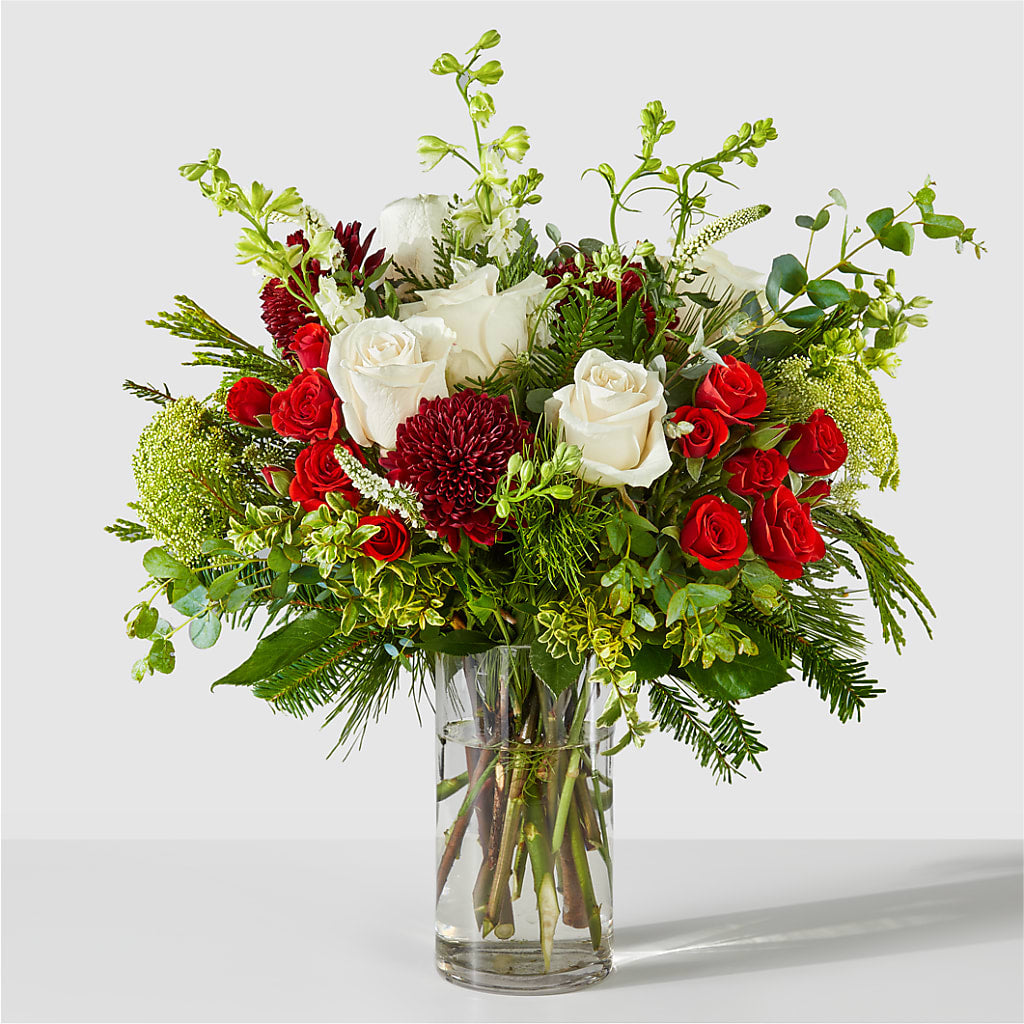 Favorite Traditions Bouquet – MAIN STREET FLORIST & GIFTS, Ridgefield CT