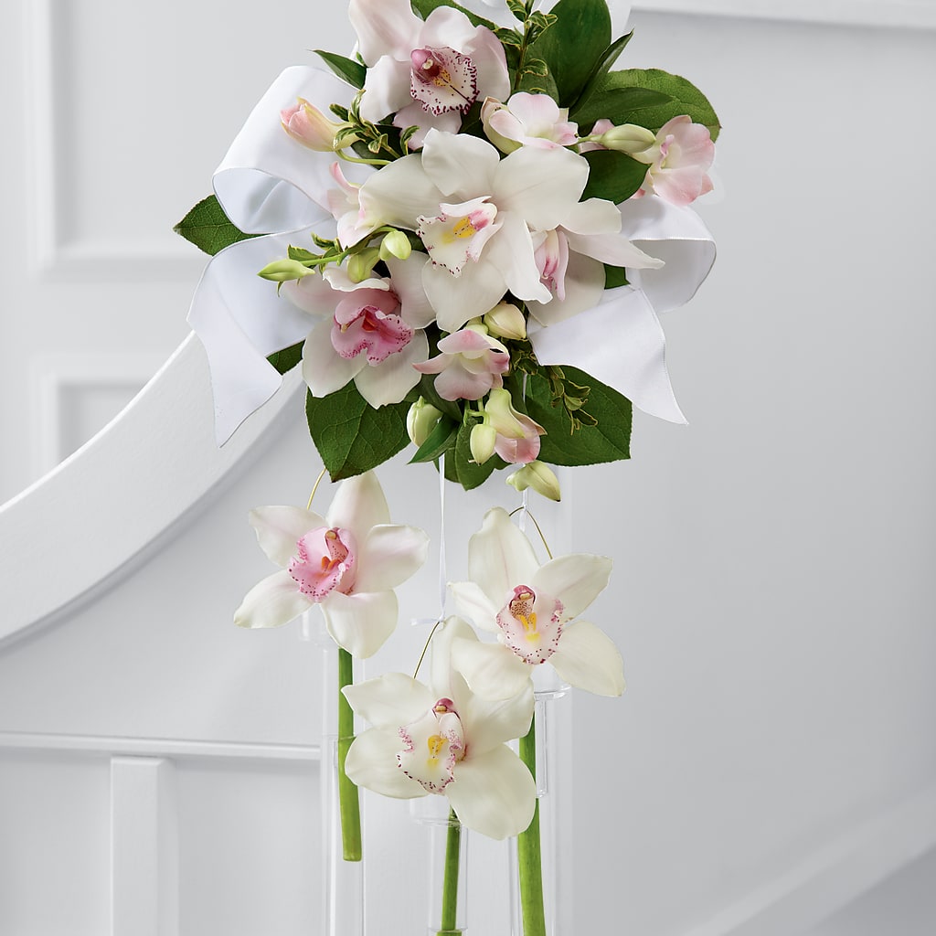 Perfect Entrance Pew Arrangement – MAIN STREET FLORIST & GIFTS, Ridgefield CT
