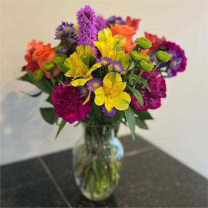 Bold & Bright – A Florist Original – MAIN STREET FLORIST & GIFTS, Ridgefield CT