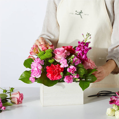 Sweetberry Box – A Florist Original – MAIN STREET FLORIST & GIFTS, Ridgefield CT