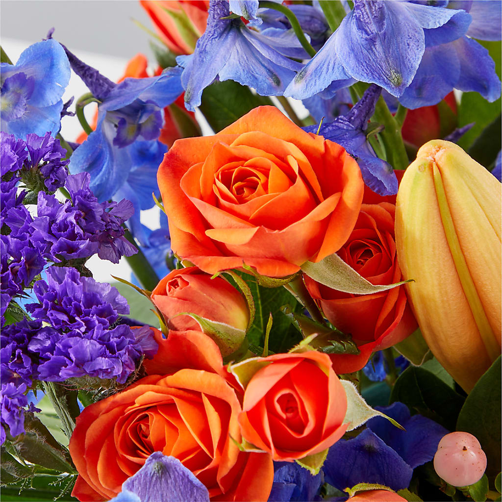 Radiant Citrus Box Bouquet – MAIN STREET FLORIST & GIFTS, Ridgefield CT
