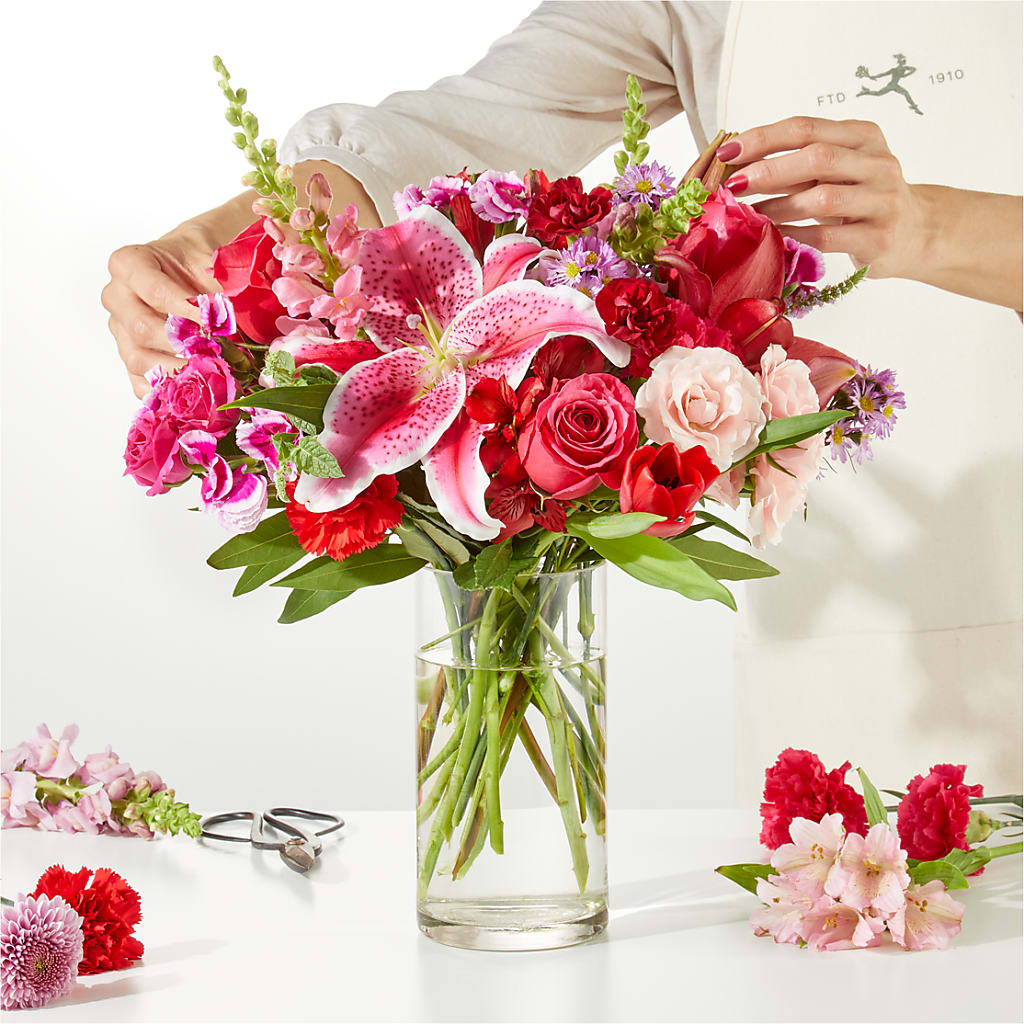 Together Forever - A Florist Original – MAIN STREET FLORIST & GIFTS, Ridgefield CT