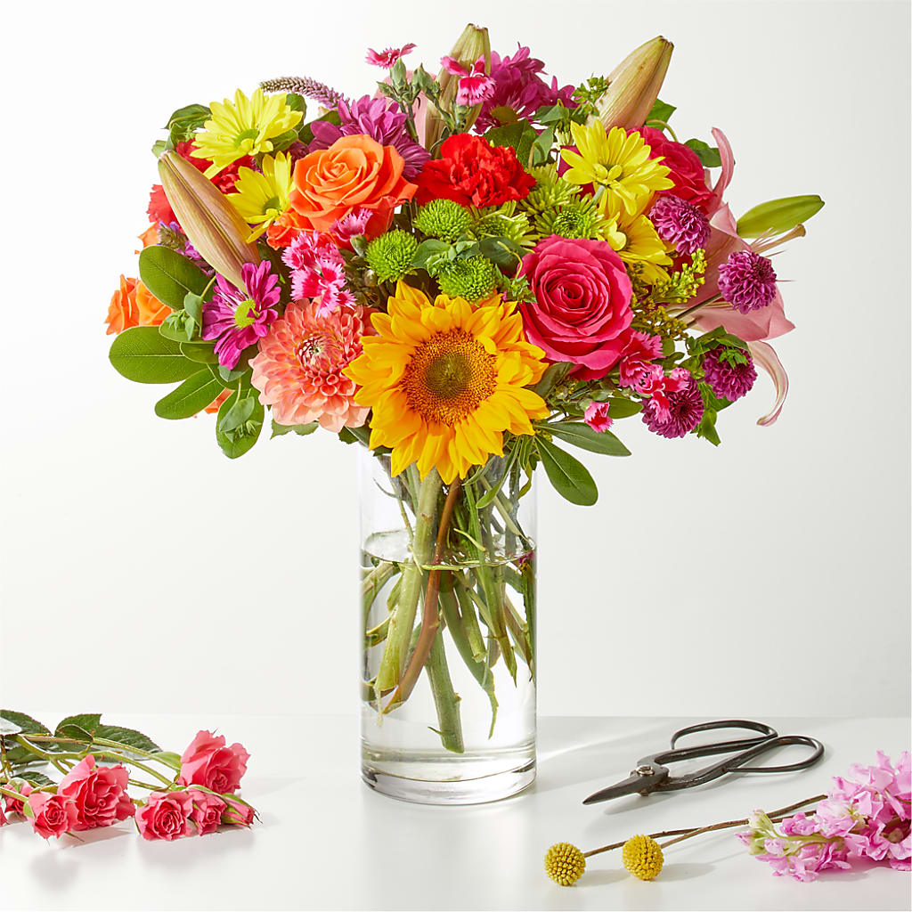 Cue the Confetti - A Florist Original – MAIN STREET FLORIST & GIFTS, Ridgefield CT
