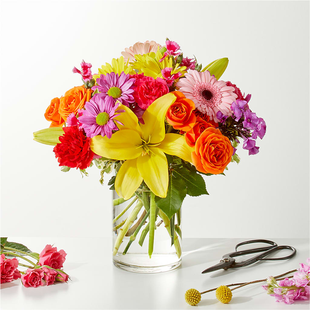 Cue the Confetti - A Florist Original – MAIN STREET FLORIST & GIFTS, Ridgefield CT