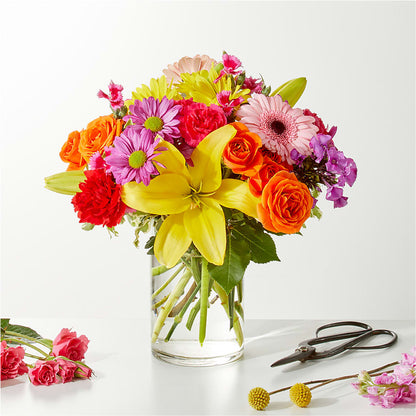 Cue the Confetti - A Florist Original – MAIN STREET FLORIST & GIFTS, Ridgefield CT