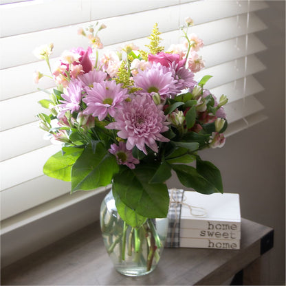 Pastel Tradition - A Florist Original – MAIN STREET FLORIST & GIFTS, Ridgefield CT