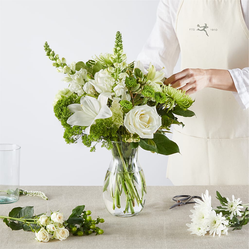 Irish Garden - A Florist Original – MAIN STREET FLORIST & GIFTS, Ridgefield CT