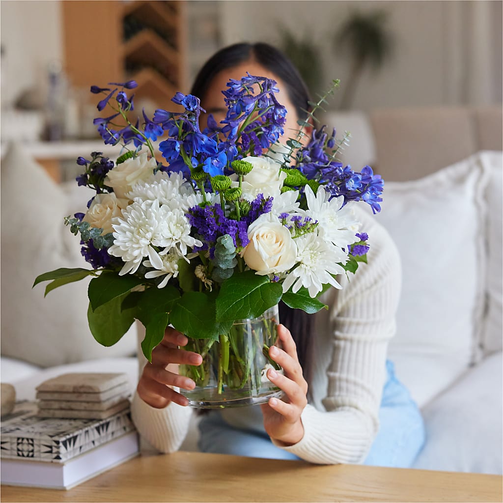 Cerulean Waves Bouquet – MAIN STREET FLORIST & GIFTS, Ridgefield CT