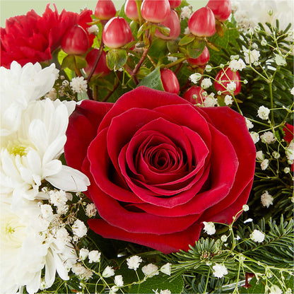 Chance of Flurries Bouquet – MAIN STREET FLORIST & GIFTS, Ridgefield CT