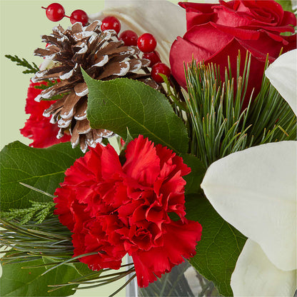 Glistening Icicles Bouquet – MAIN STREET FLORIST & GIFTS, Ridgefield CT