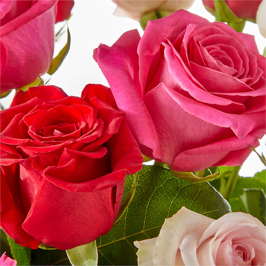 Charming Rose Bouquet – MAIN STREET FLORIST & GIFTS, Ridgefield CT