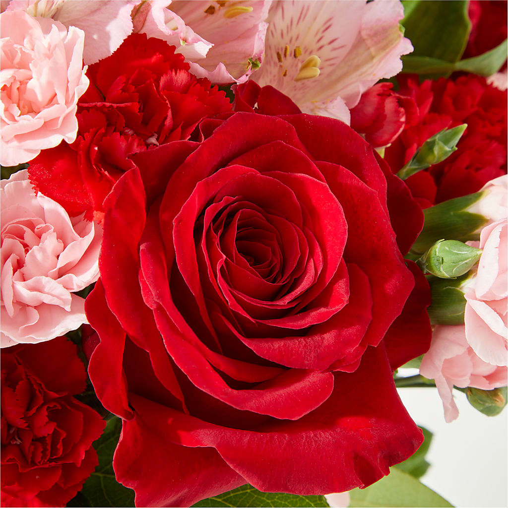 Candy Kisses Bouquet – MAIN STREET FLORIST & GIFTS, Ridgefield CT