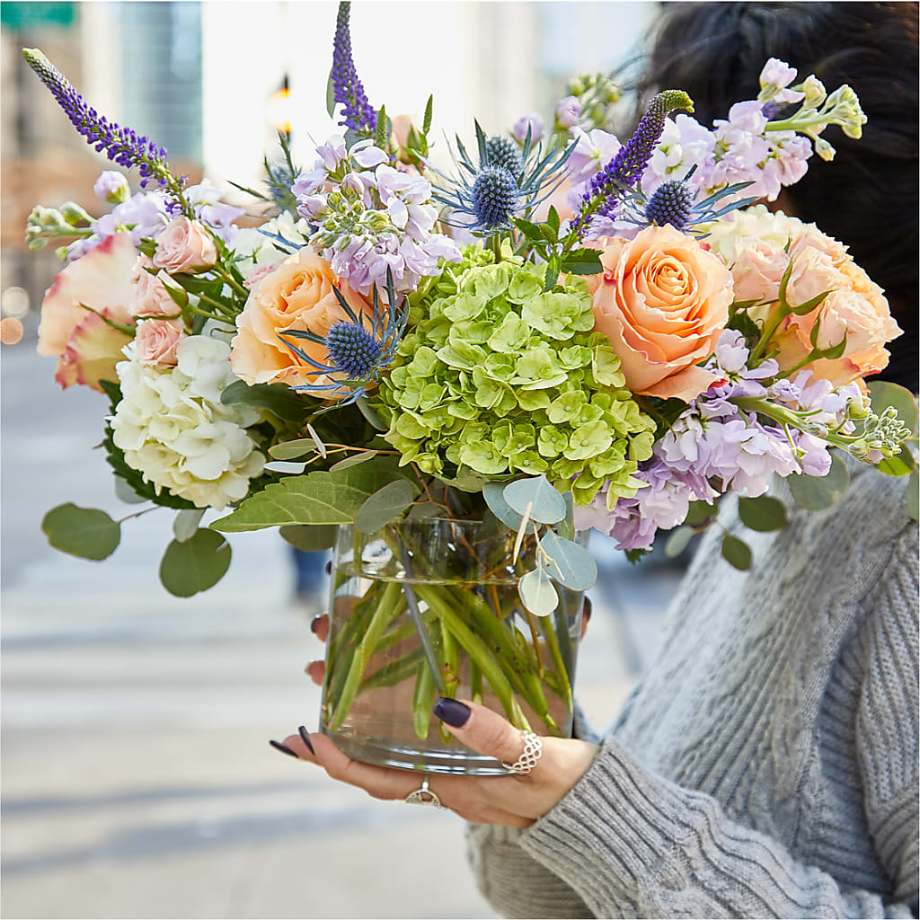 Porch Swing Bouquet – MAIN STREET FLORIST & GIFTS, Ridgefield CT