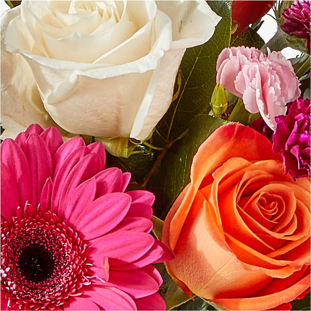 Smell the Roses Bouquet – MAIN STREET FLORIST & GIFTS, Ridgefield CT