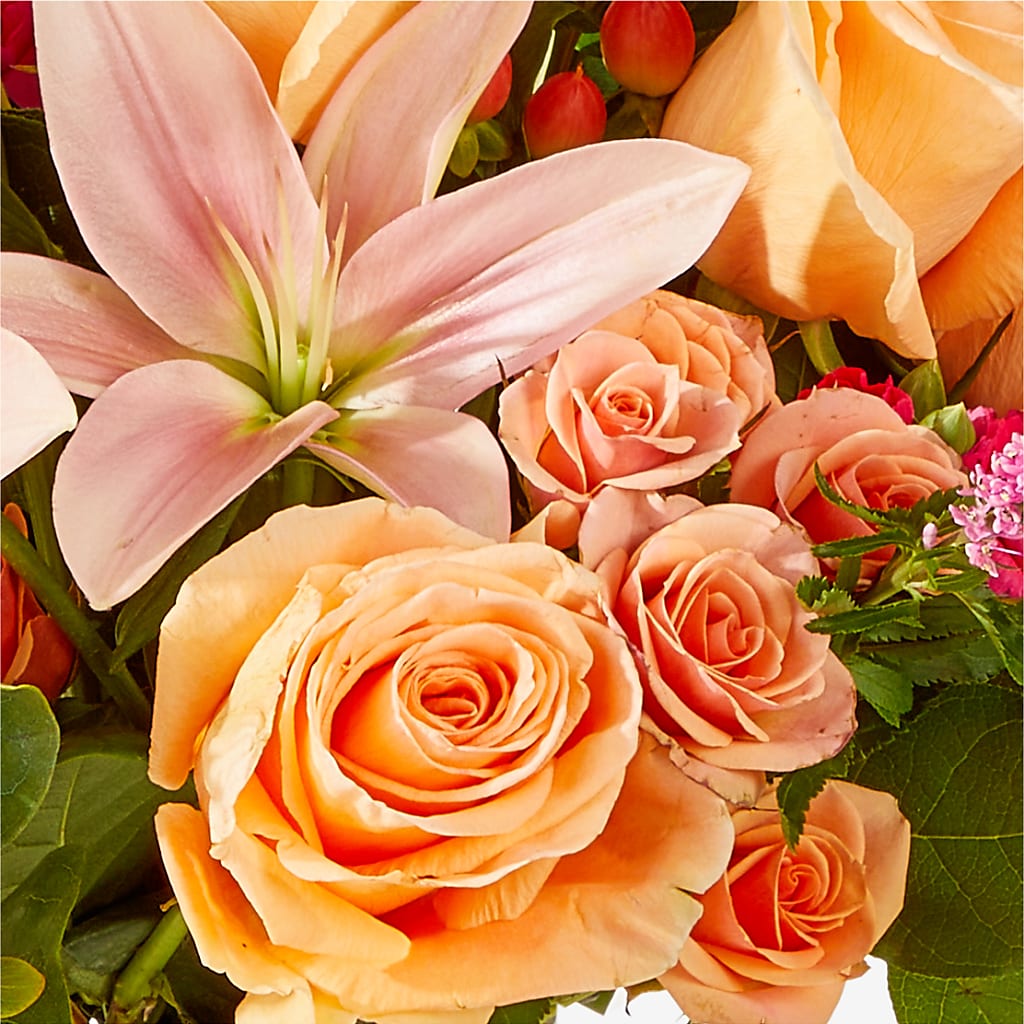 Bisous Bouquet – MAIN STREET FLORIST & GIFTS, Ridgefield CT