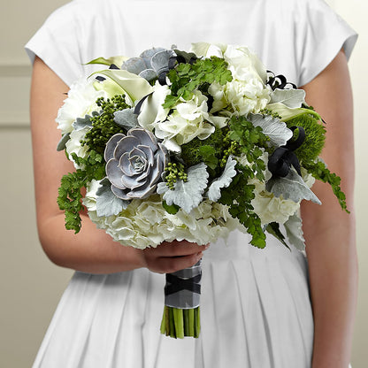 Sweet Innocence Bouquet – MAIN STREET FLORIST & GIFTS, Ridgefield CT
